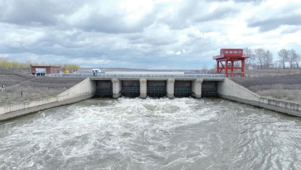 開閘！前郭灌區(qū)2025年度春灌工作正式啟動(dòng)，水資源專用機(jī)械設(shè)備制造助力高效春耕